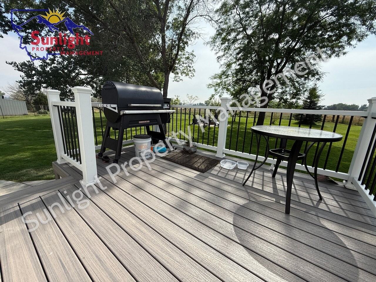 15 Applewood Dr - Photo 3 of 27