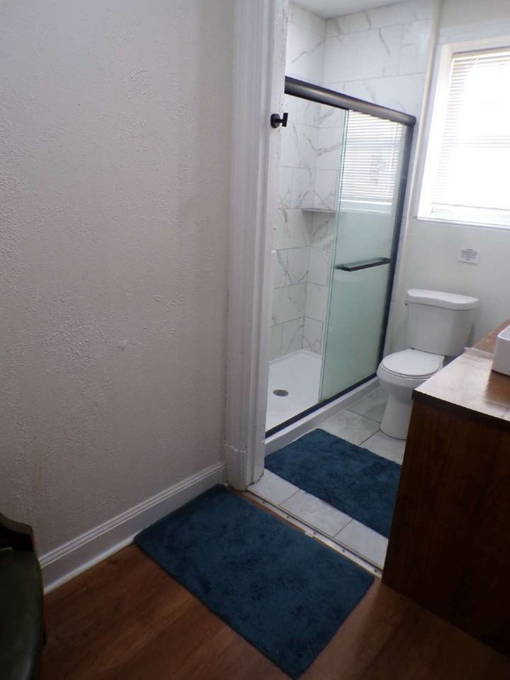 308 E Jacob St Rm 10 #10 - Photo 7 of 20