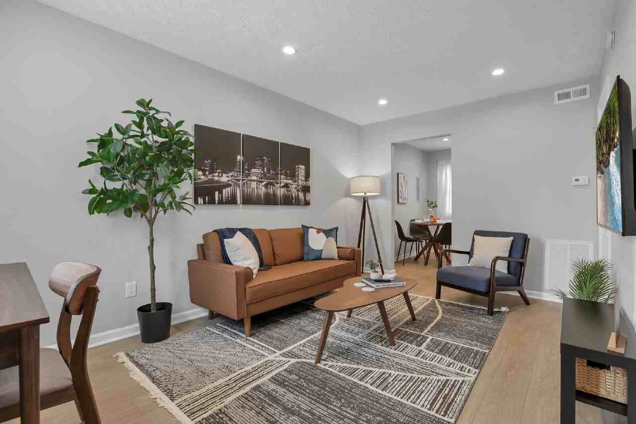 380 Forest St #G - Photo 2 of 29