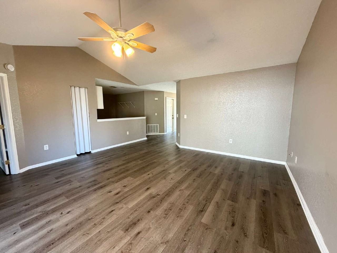 4014 Jason Rd - Photo 3 of 11