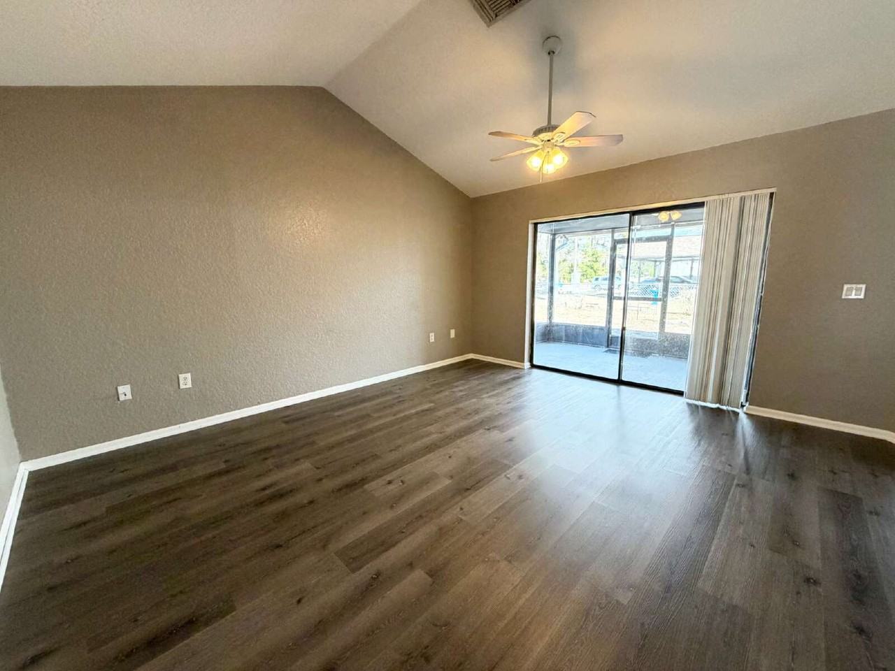 4014 Jason Rd - Photo 4 of 11