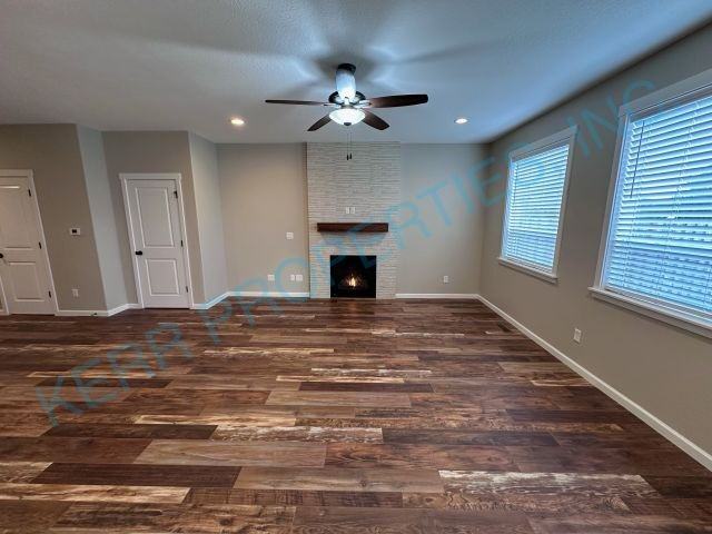 5910 Se 33rd St - Photo 3 of 26