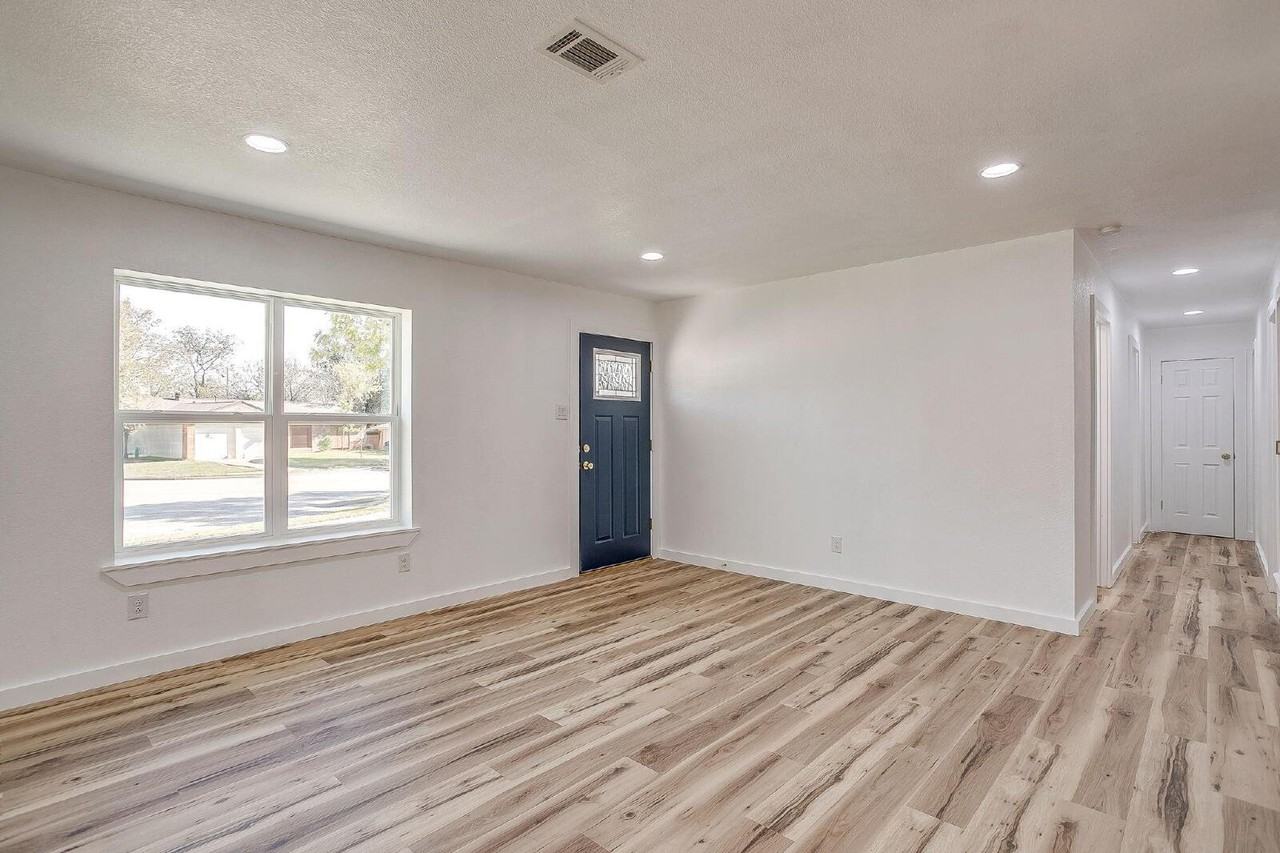 521 Mesquite Ave - Photo 5 of 41