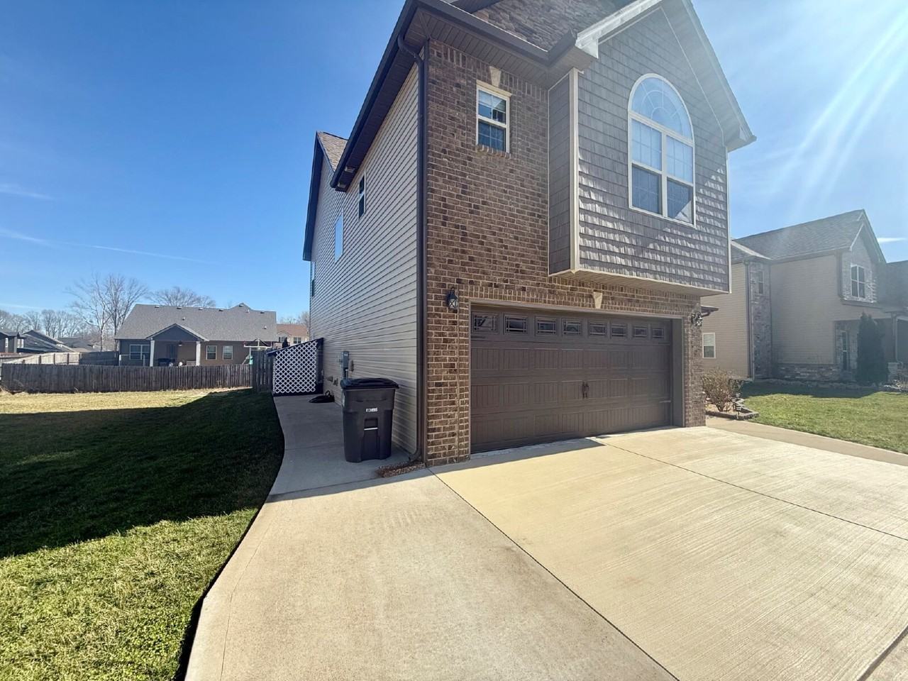 275 Crusaw Dr - Photo 3 of 27