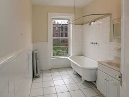 featured image of 292 Putnam Ave