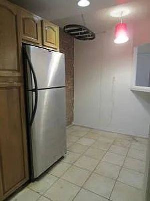 175 6th Ave - Photo 5 of 20