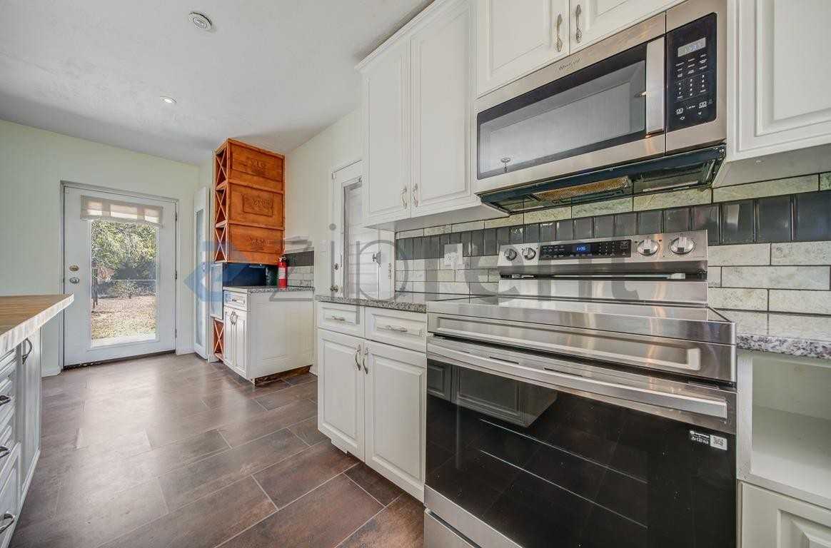 2540 Sistina St - Photo 6 of 21