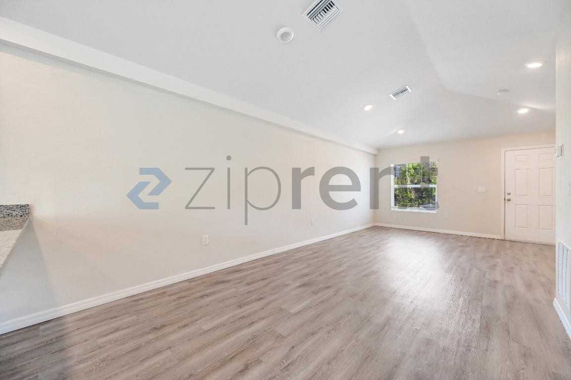 12009 Henley Ave #12009 - Photo 7 of 26