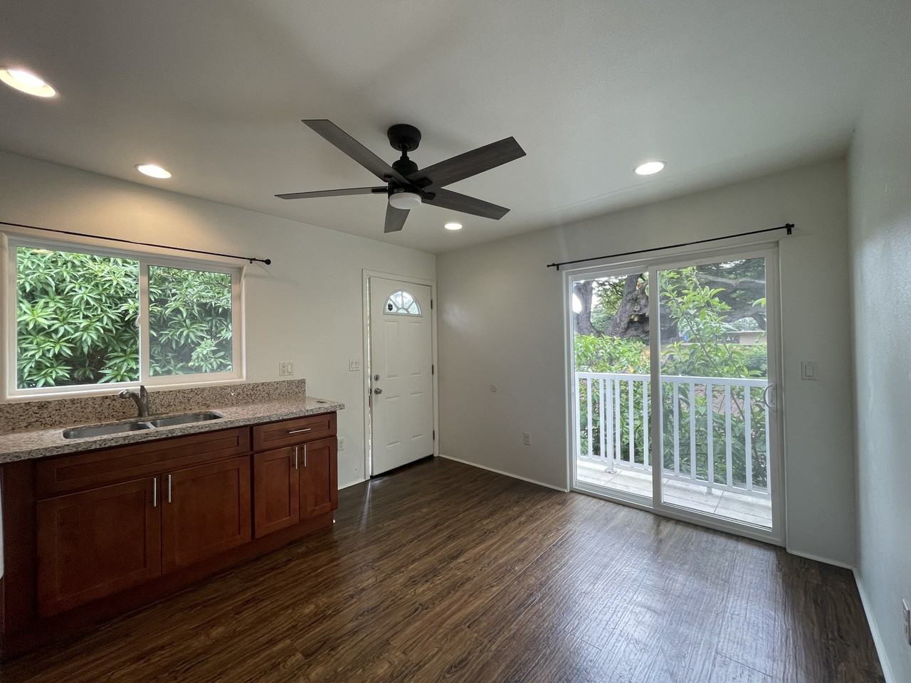 1917 Pacific Heights Rd #D - Photo 2 of 11