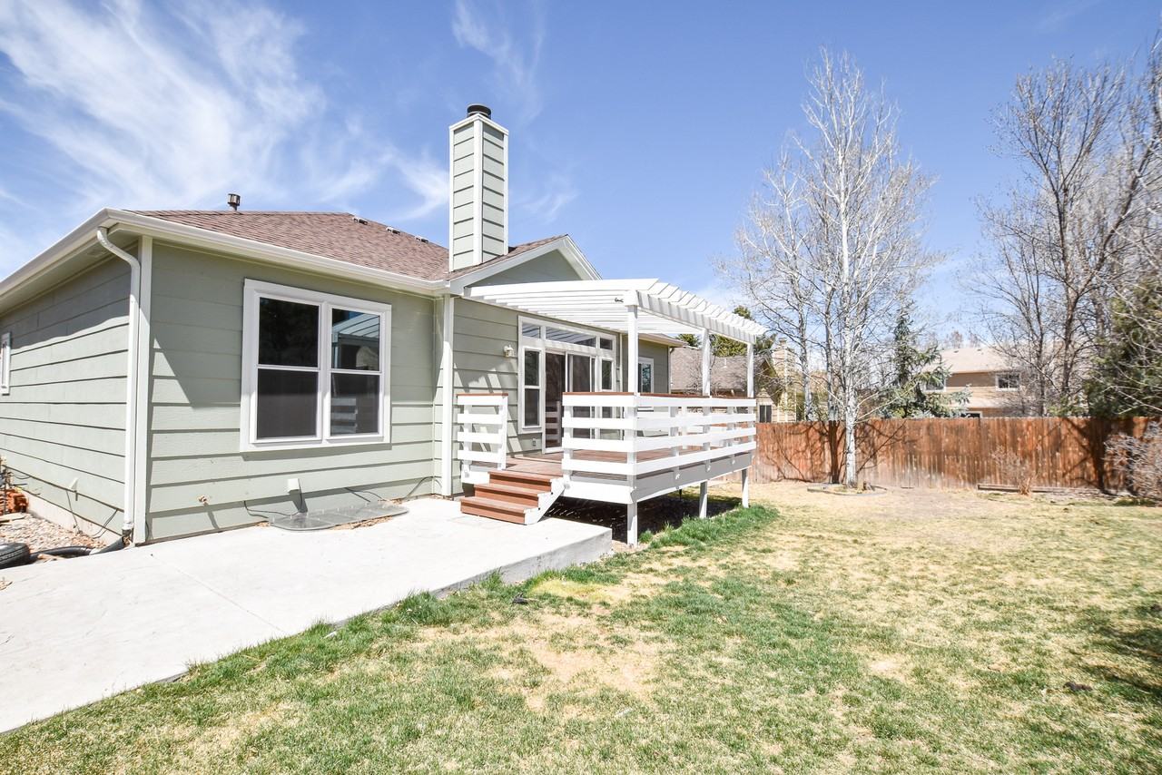 6235 Gemfield Dr - Photo 2 of 26