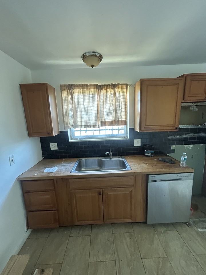 10068 Royal Dr #10068 - Photo 2 of 4