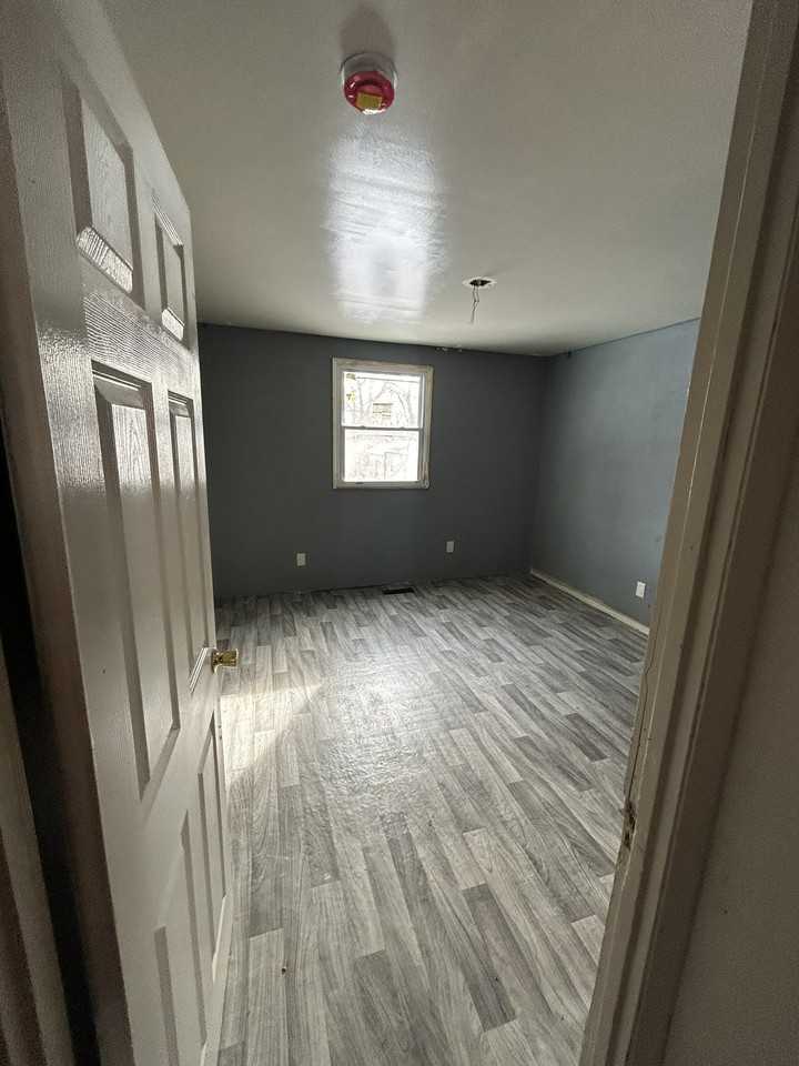 2458 Countess Dr #2458 - Photo 3 of 6