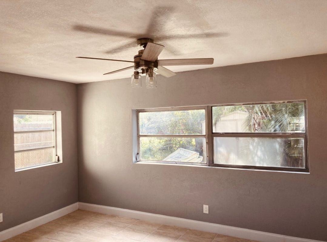 1278 Nw 31st Way - Photo 3 of 11