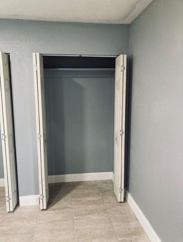 1278 Nw 31st Way - Photo 6 of 11