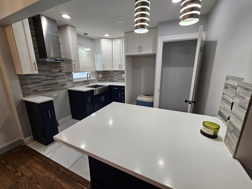 5249 N Osceola Ave - Photo 2 of 11