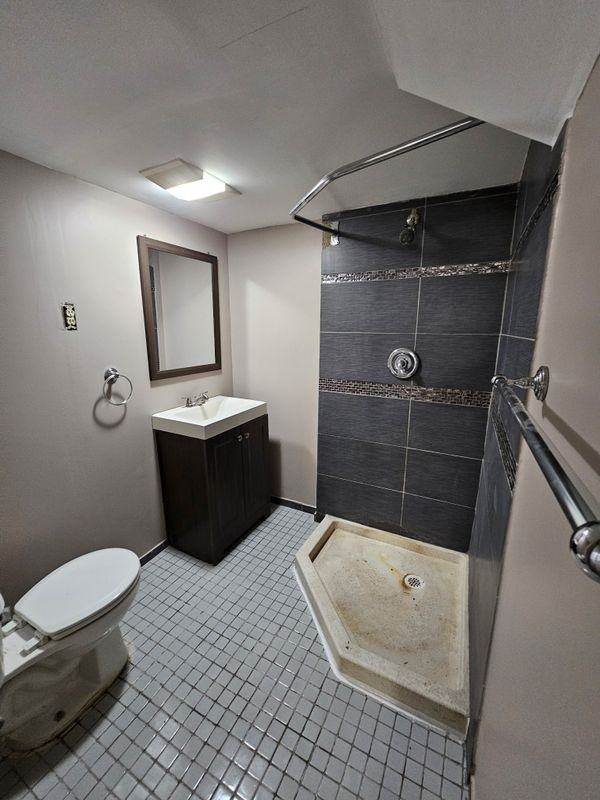 5249 N Osceola Ave - Photo 3 of 11