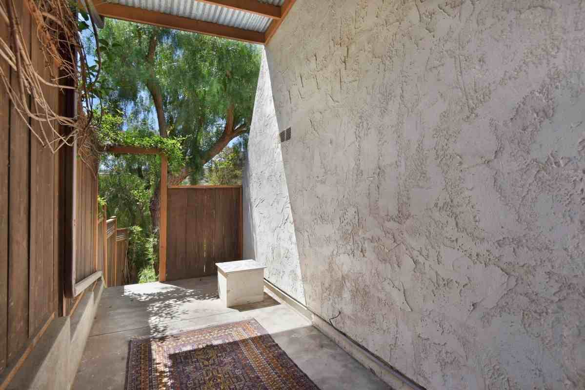 2945 Valmere Dr - Photo 4 of 7