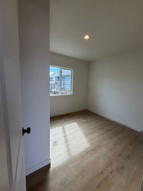 1327 W 89th St - Photo 5 of 6