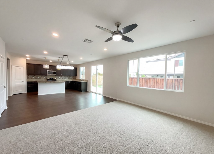 27552 Gruber Dr - Photo 4 of 18