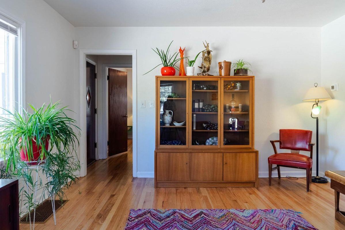 1225 E Cache La Poudre St - Photo 4 of 42