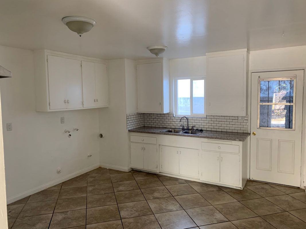 13103 Kornblum Ave ##C - Photo 3 of 6