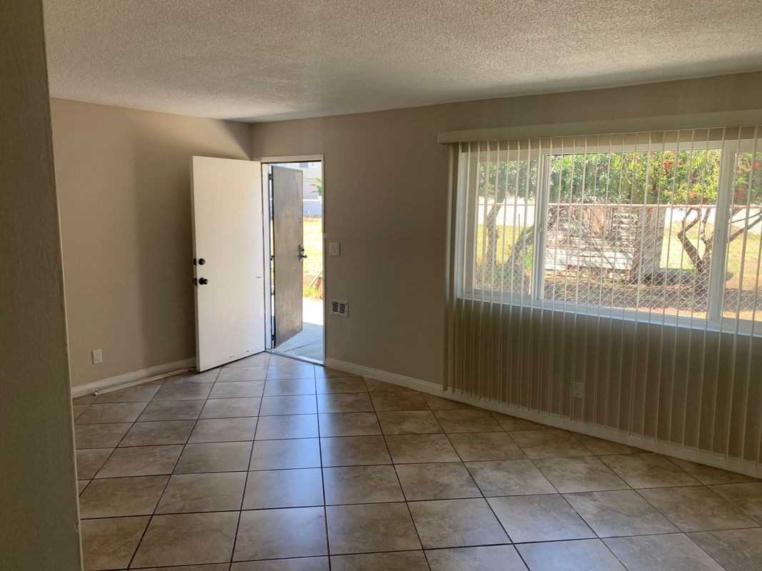 13103 Kornblum Ave ##C - Photo 5 of 6