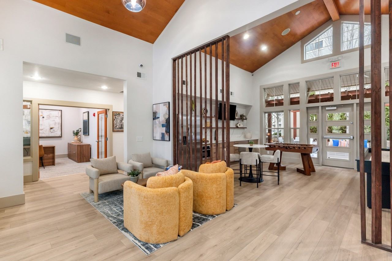 Island View Apartments - Photo 2 of 33