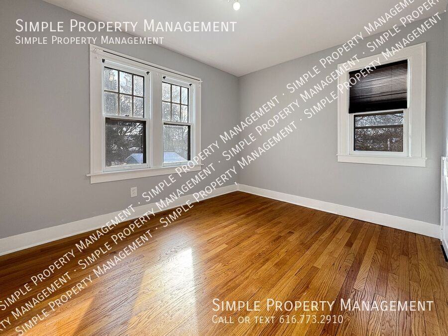 507 Glenwood Ave Se #2 - Photo 7 of 13