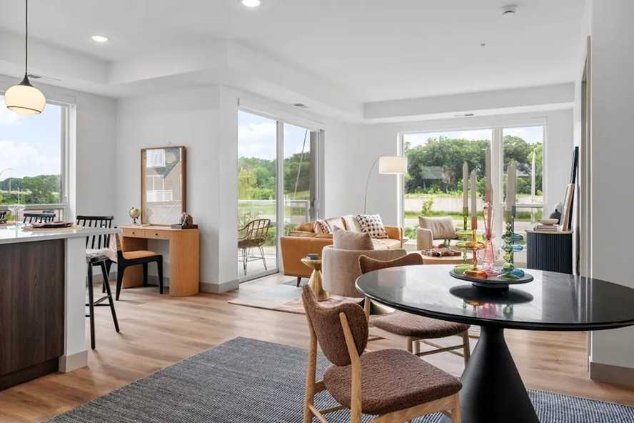 Wayzata & Hwy 169 #623 - Photo 7 of 23