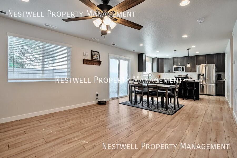 2911 W 3970 S - Photo 3 of 19