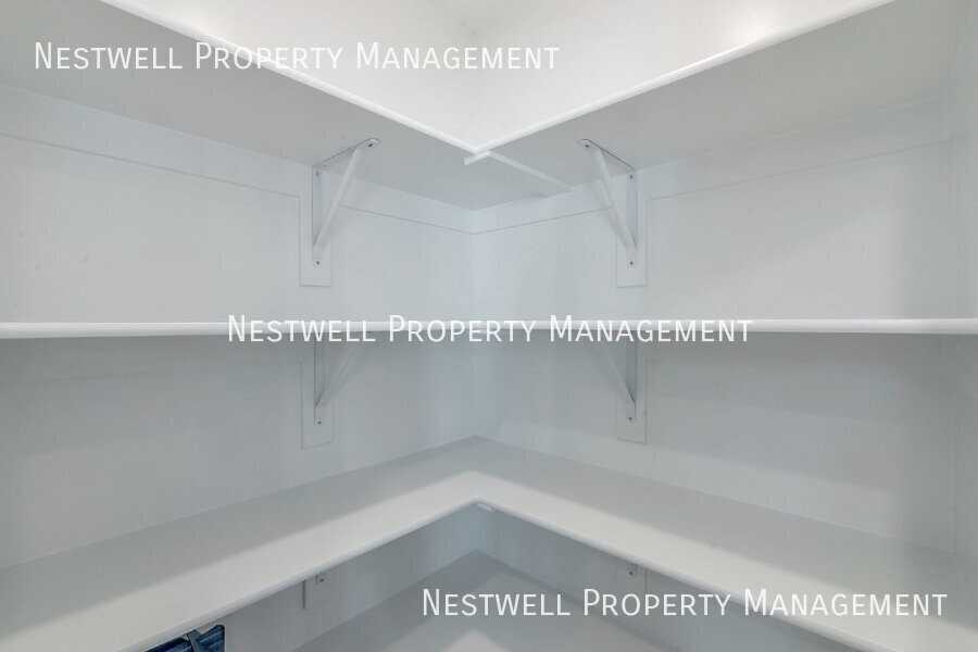 694 N Gillan Dr - Photo 6 of 31