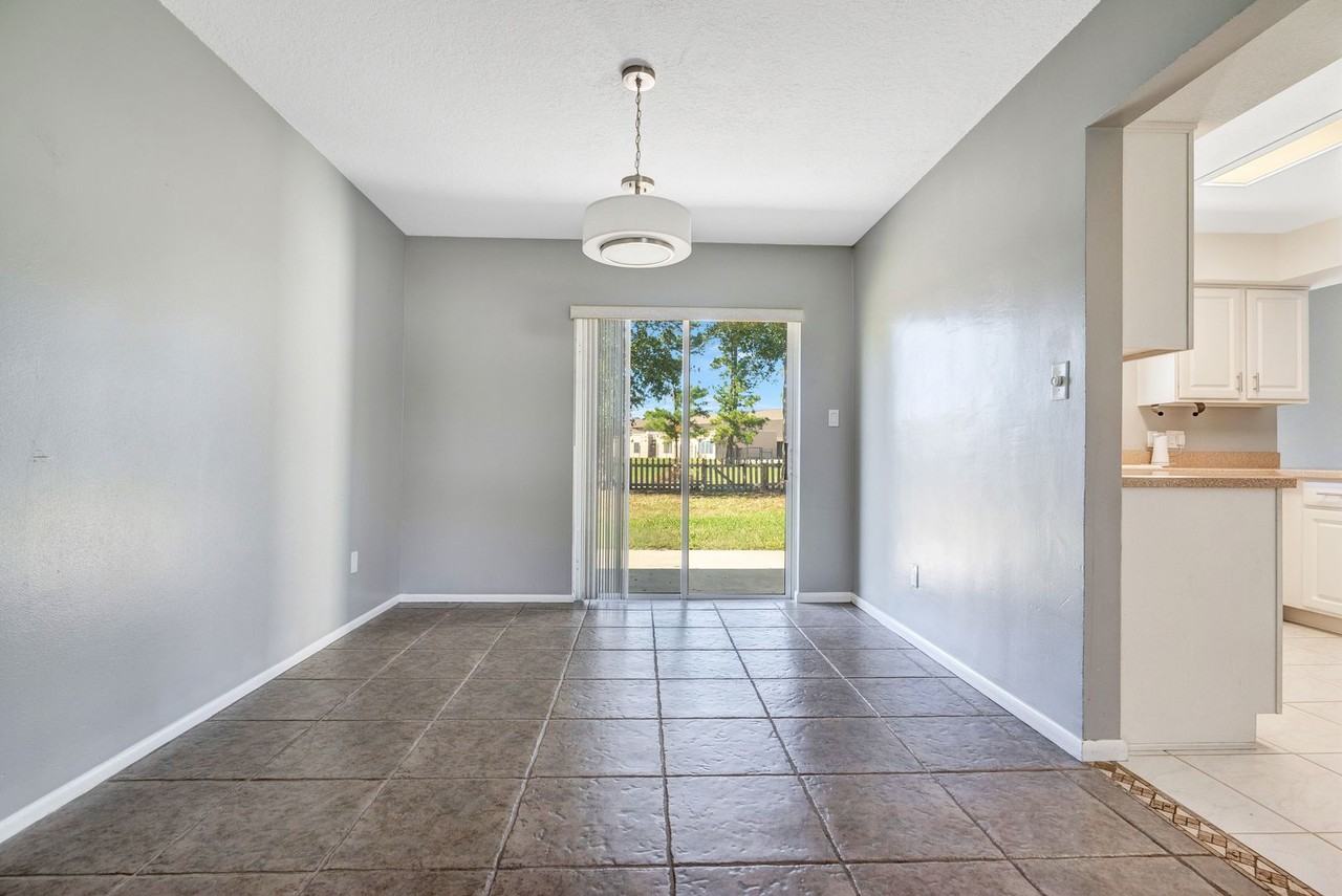 111 Colyer Dr - Photo 6 of 19