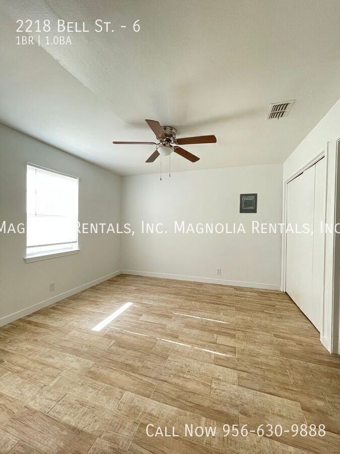 2218 Bell St #6 - Photo 5 of 9