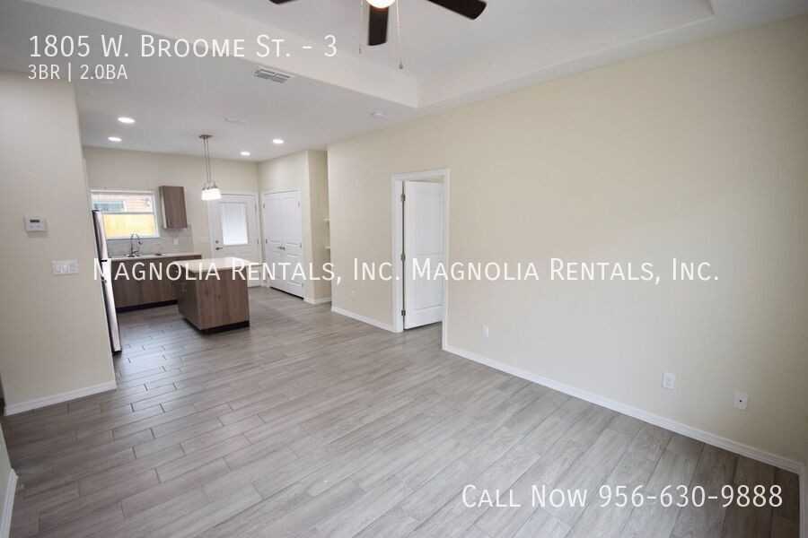 1805 W Broome St #3 - Photo 3 of 16