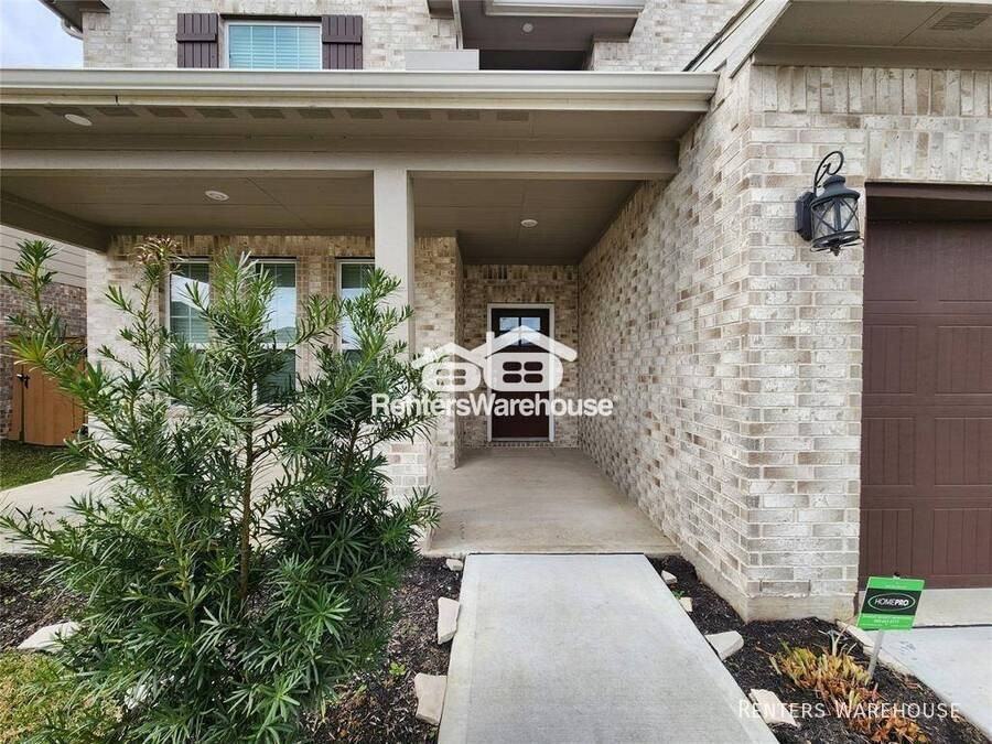 10714 Cliffs View Dr - Photo 2 of 29