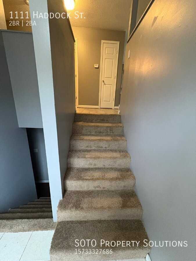 1111 Haddock St - Photo 2 of 18