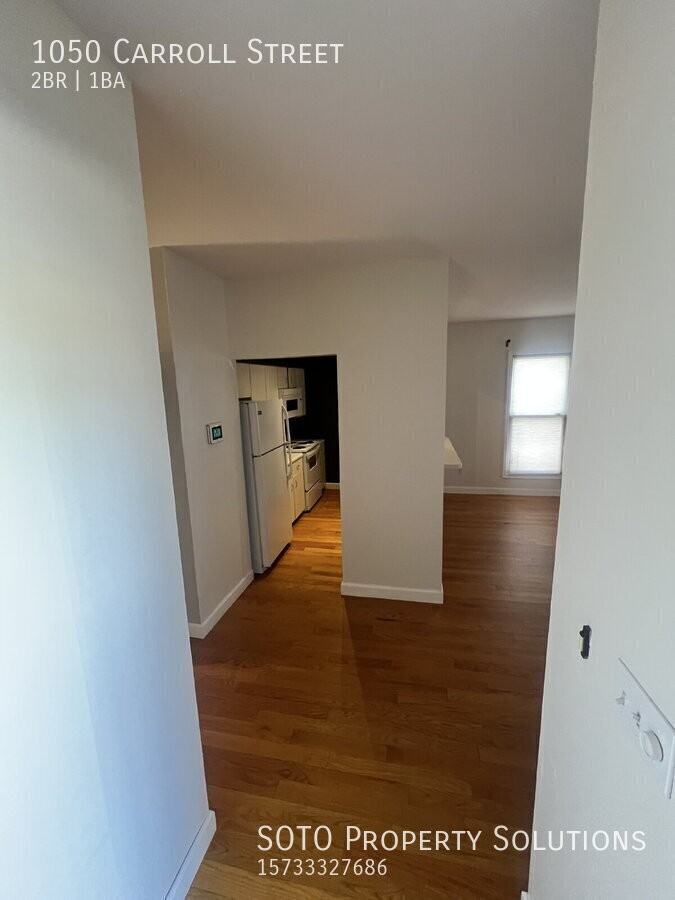 1050 Carroll St - Photo 2 of 14