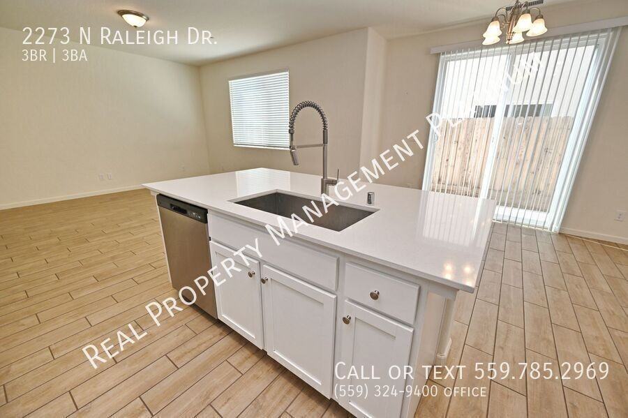 2273 N Raleigh Dr - Photo 3 of 40