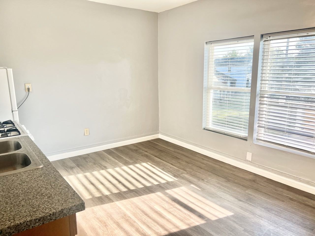 1152 Dixie Hwy #4 - Photo 7 of 9