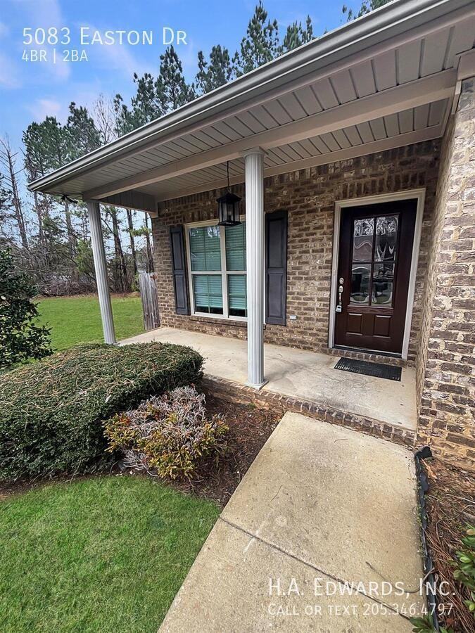 5083 Easton Dr - Photo 3 of 24