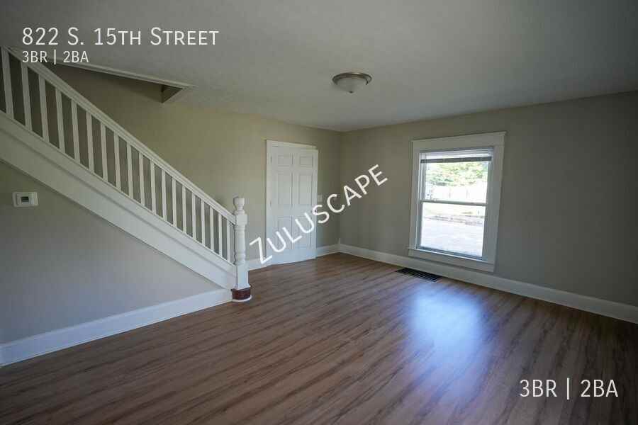822 S 15th St - Photo 5 of 18