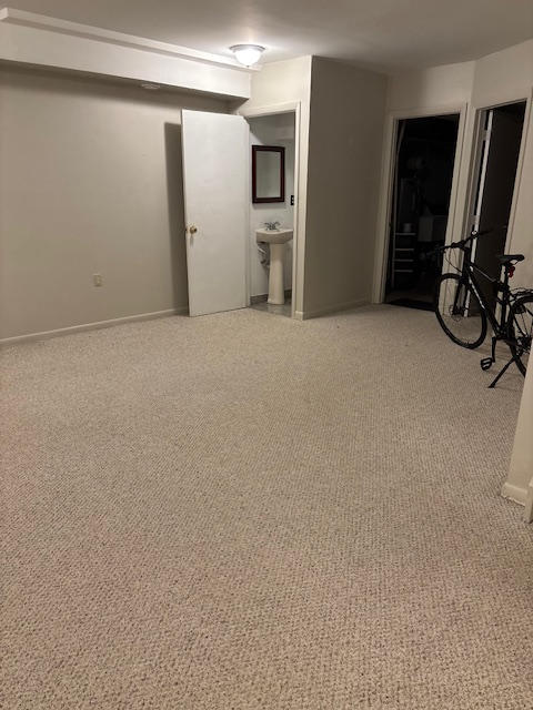 211 Roundhouse Ct - Photo 2 of 4