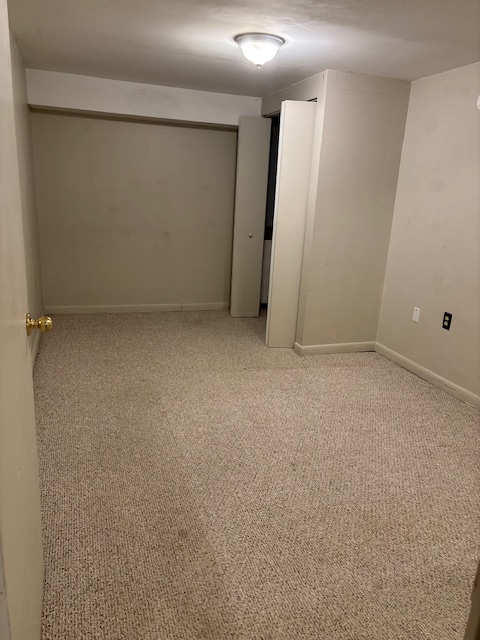 211 Roundhouse Ct - Photo 3 of 4