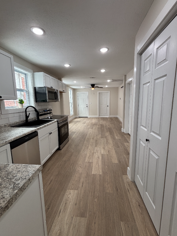 613 N 2nd St - Photo 3 of 14