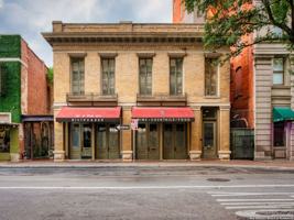 featured image of 211 N Presa St #2