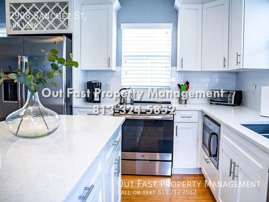 2908 Sanchez St - Photo 6 of 25