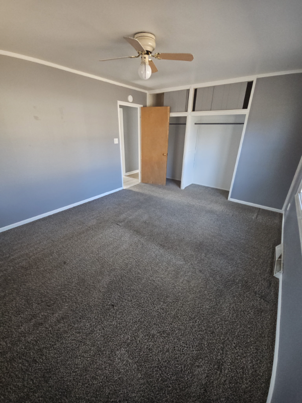 2214 W Arrowhead Ln - Photo 5 of 7