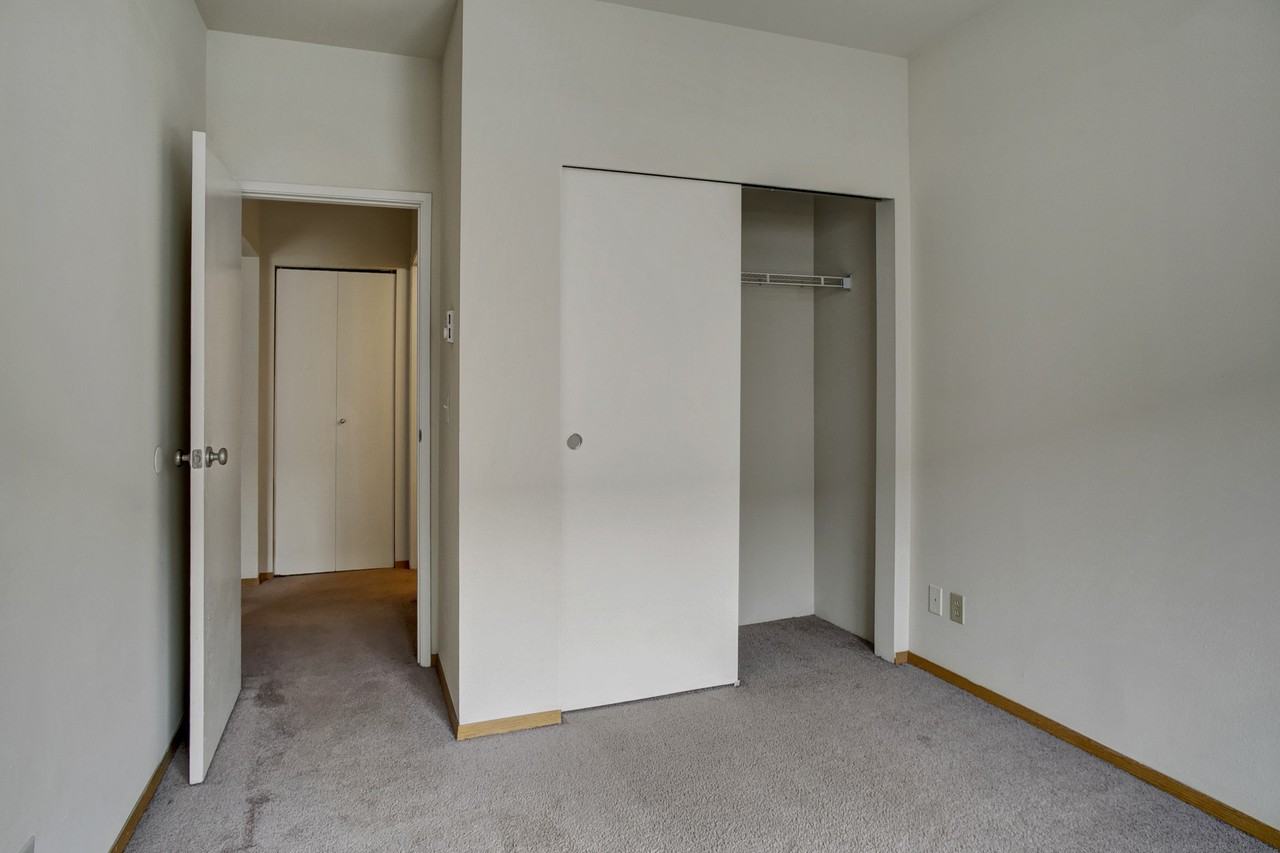 St. James Tower - Photo 6 of 20