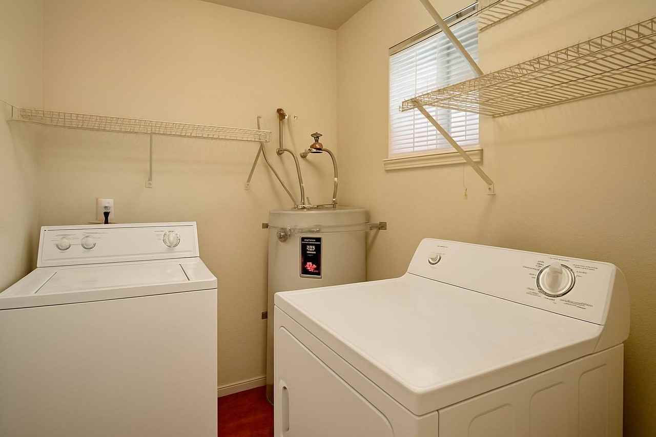 St. James Tower - Photo 7 of 20