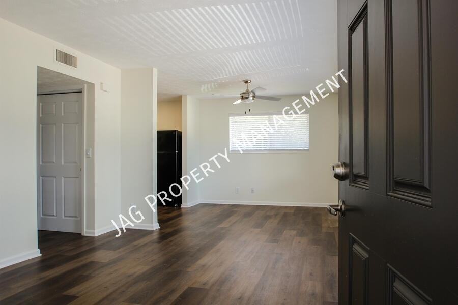 1426 Berrier St #4 - Photo 3 of 31